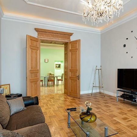 Old Riga 2 Bedroom Vecpilsetas Street Apartment Ngoại thất bức ảnh