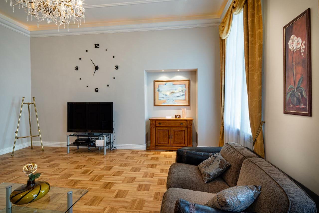 Old Riga 2 Bedroom Vecpilsetas Street Apartment Ngoại thất bức ảnh